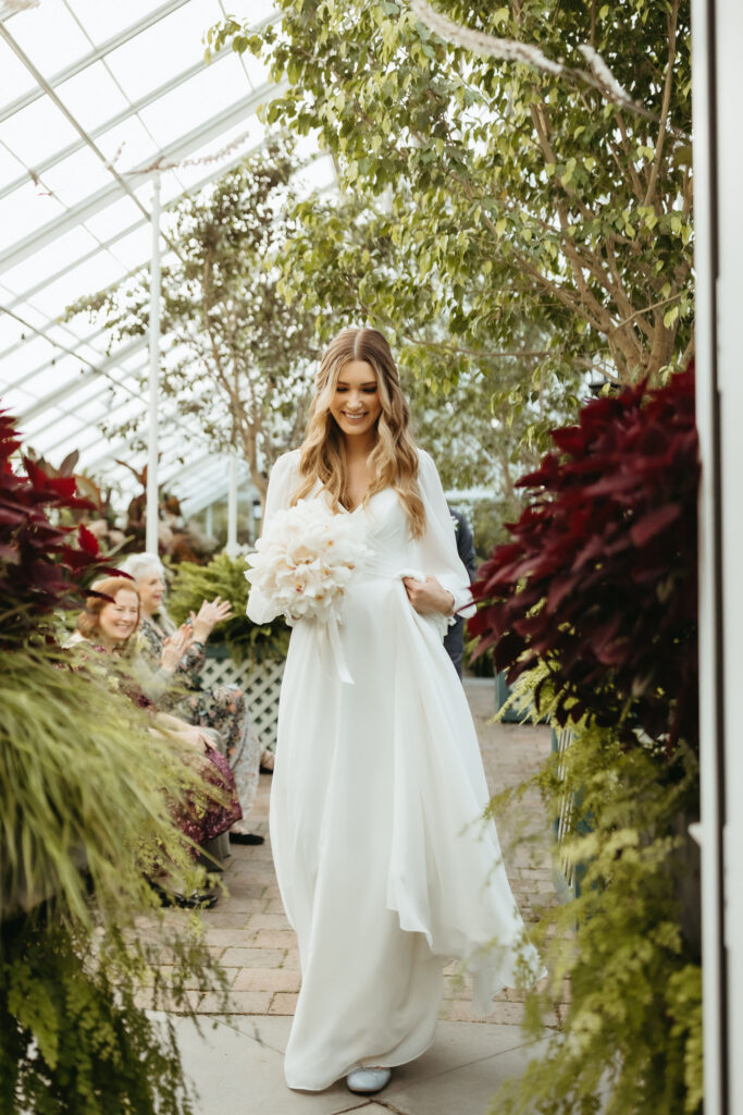 The Volunteer Park Conservatory Wedding In Seattle 